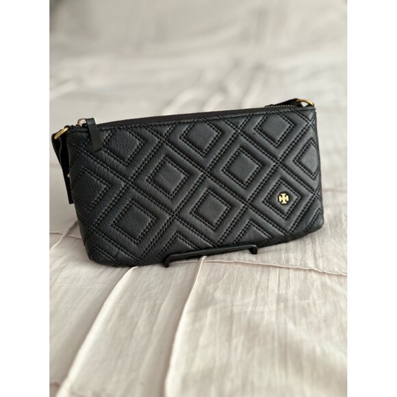 Tory Burch Handbags - Tory Burch Kira Chevron Slim Crossbody Bag – Black Quilted Leather